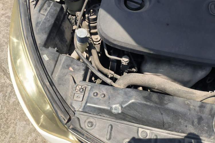Used CHANGAN Eado 2016 1.6L Manual Junku Model Engine Bay Right
