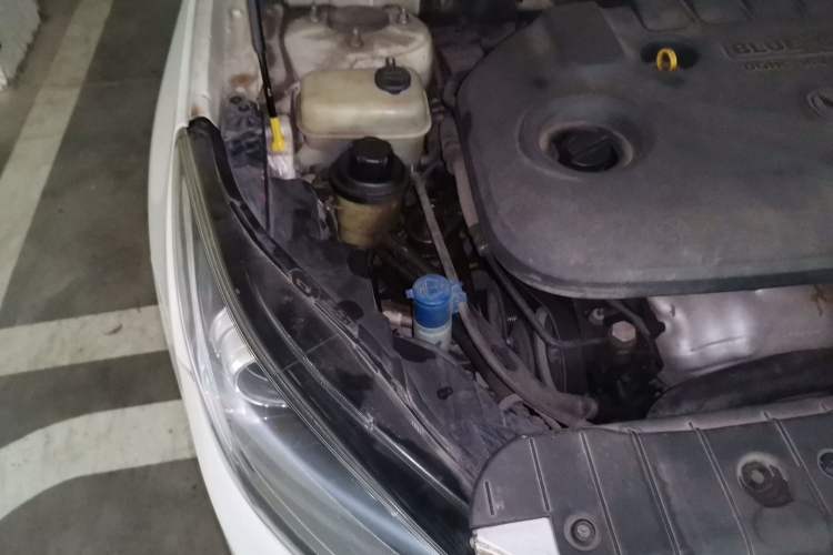 Used CHANGAN Eado 2016 1.6L Manual Fashion Edition Engine Bay Right