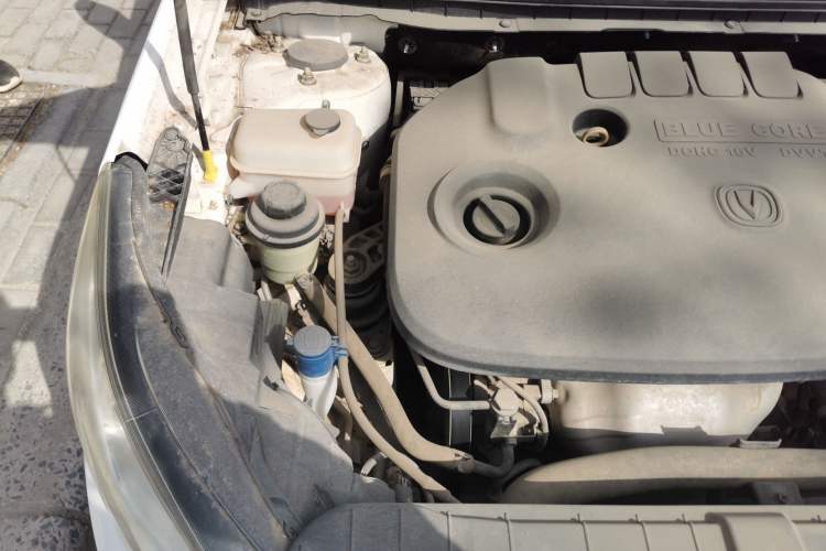 Used CHANGAN Eado 2016 1.6L Manual Fashion Edition Engine Bay Right