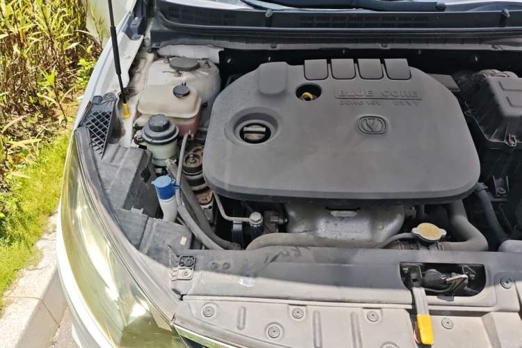 Used CHANGAN Eado 2016 1.6L Automatic Junku Model Engine Bay Right