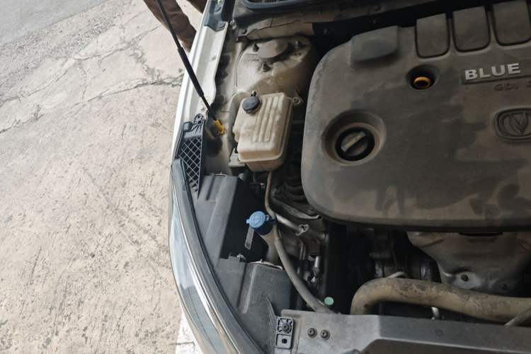 Used CHANGAN Eado 2016 1.6L GDI Manual Cool Edition Engine Bay Right