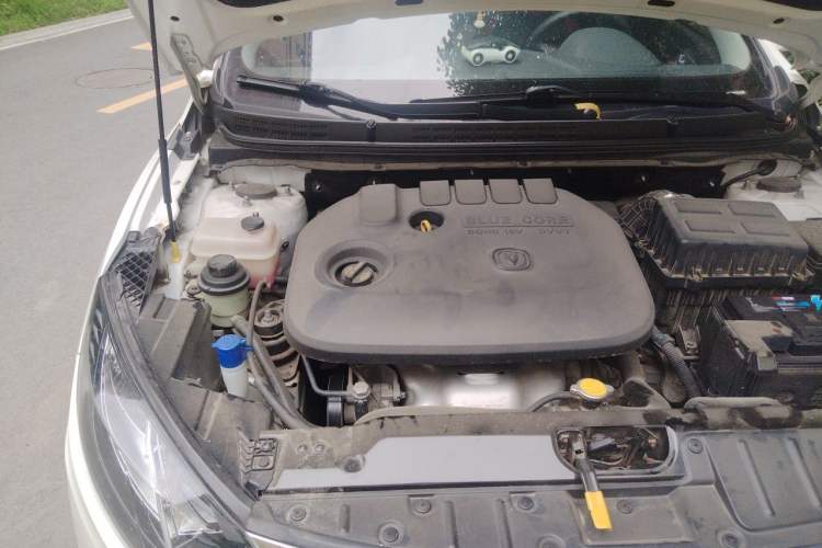 Used CHANGAN Eado 2016 1.6L Manual Junku Model Engine Bay Right