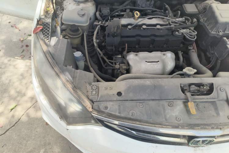 Used CHANGAN Eado 2016 1.6L Manual Junku Model Engine Bay Right