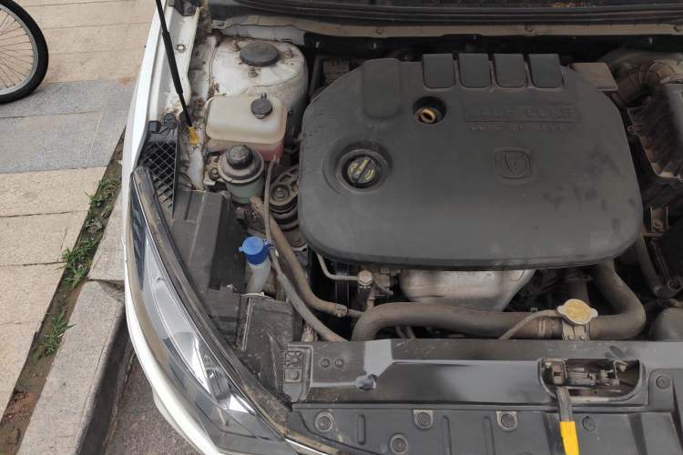 Used CHANGAN Eado 2016 1.6L Manual Junku Model Engine Bay Right