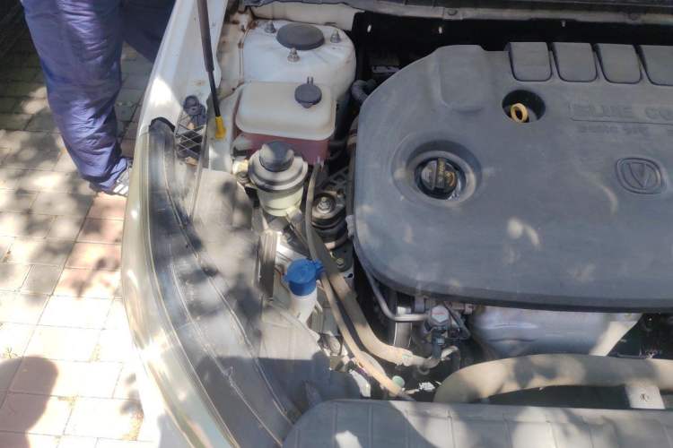 Used CHANGAN Eado 2016 1.6L Manual Fashion Edition Engine Bay Right