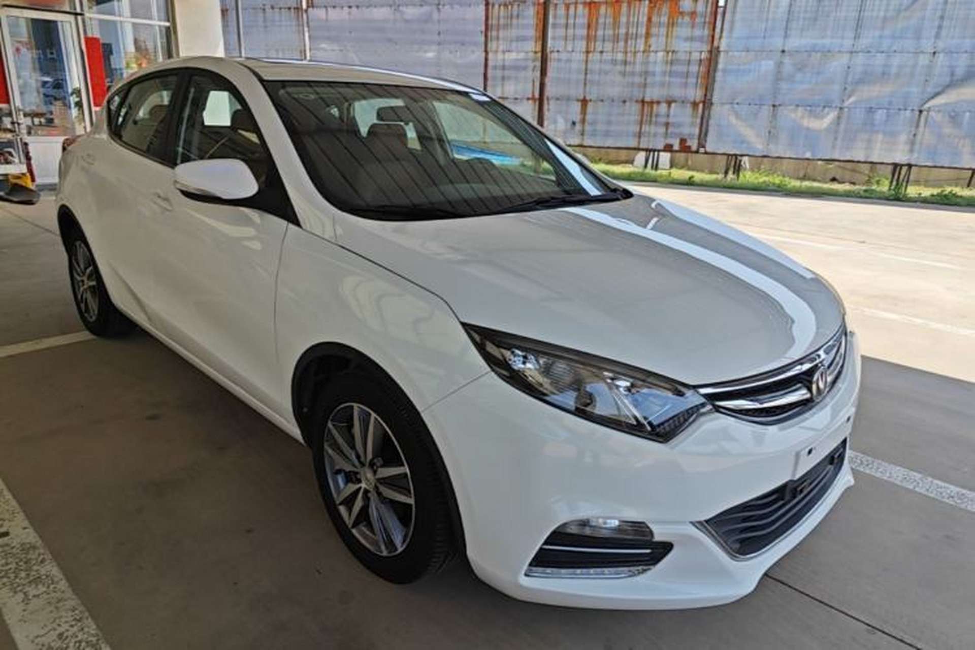Used CHANGAN Eado 2016 1.6L GDI Automatic Cool Edition Exterior 1