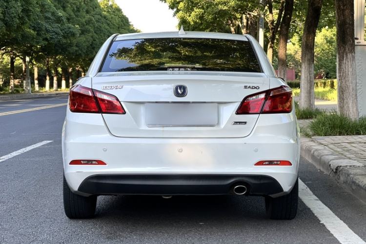 Used CHANGAN Eado 2016 1.6L Manual Fashion Edition Exterior 1
