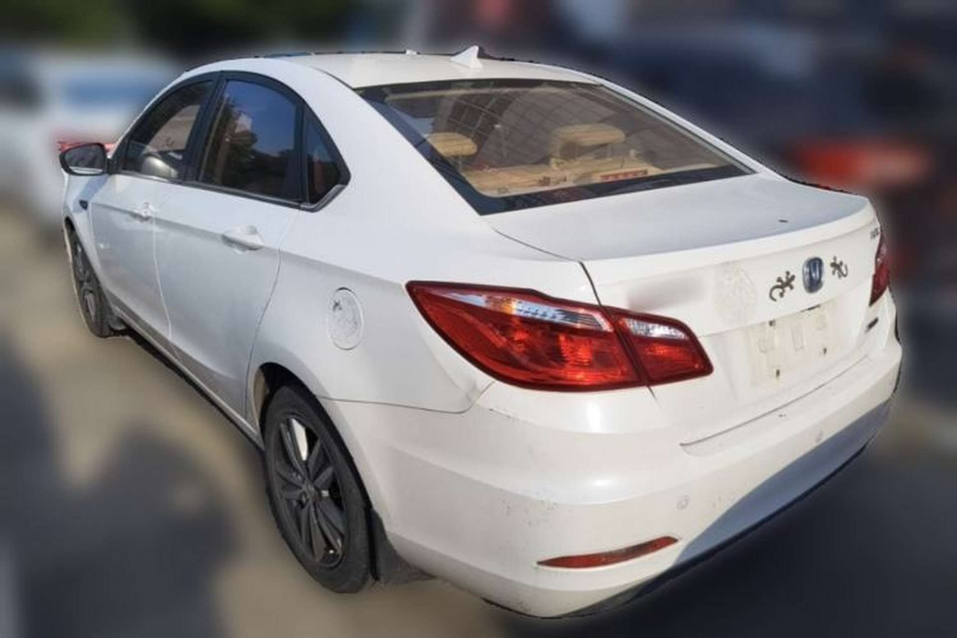 Used CHANGAN Eado 2016 1.6L Manual Fashion Edition Exterior 2