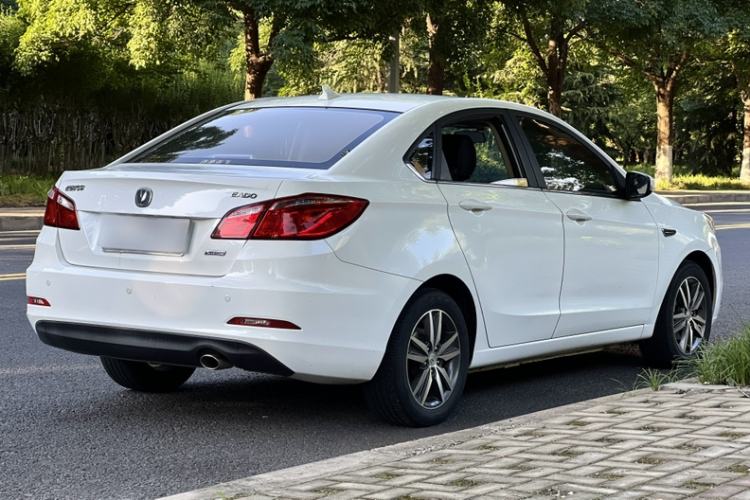 Used CHANGAN Eado 2016 1.6L Manual Fashion Edition Exterior 2