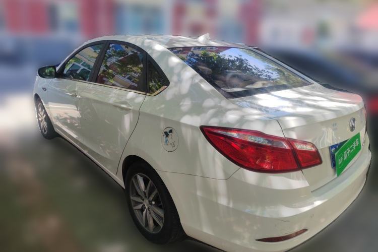 Used CHANGAN Eado 2016 1.6L Manual Fashion Edition Exterior 2