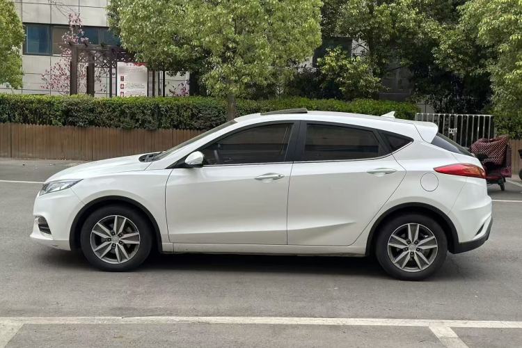 Used CHANGAN Eado 2016 1.6L Automatic Junku Model Exterior 3