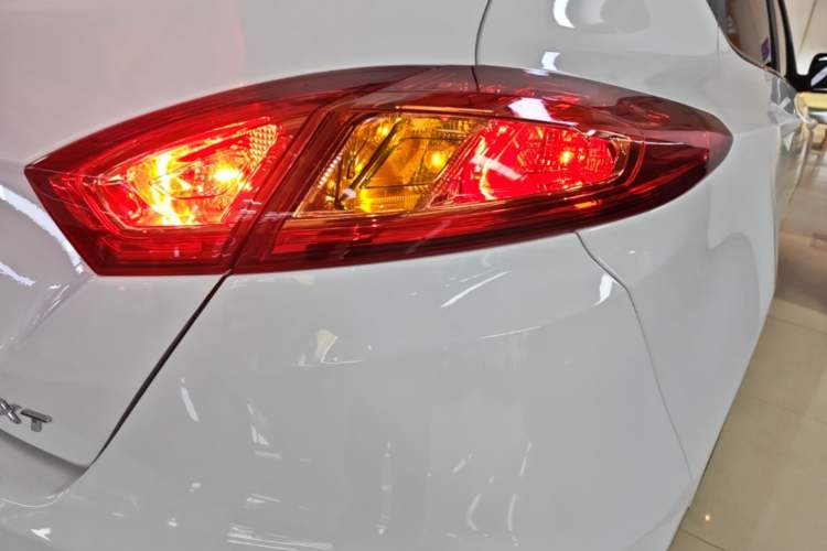 Used CHANGAN Eado 2016 1.6L Automatic Junku Model Exterior 3