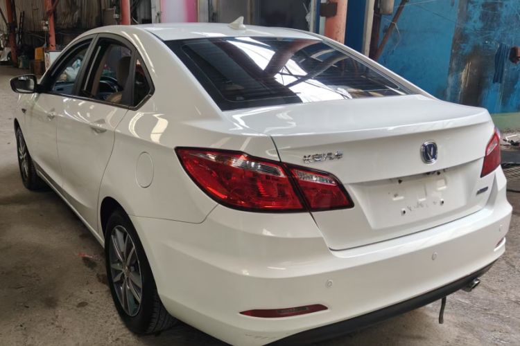 Used CHANGAN Eado 2016 1.6L Manual Fashion Edition Exterior 4