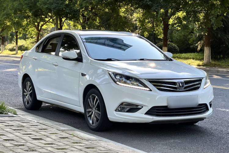 Used CHANGAN Eado 2016 1.6L Manual Fashion Edition Exterior 4