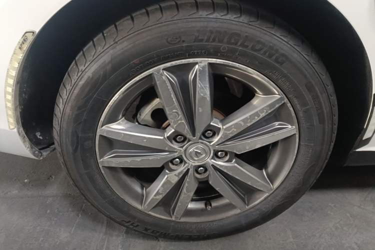 Used CHANGAN Eado 2016 1.6L Automatic Trend Model Exterior 5