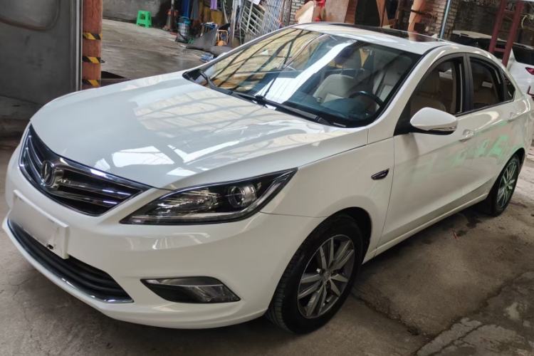 Used CHANGAN Eado 2016 1.6L Manual Fashion Edition Exterior 6