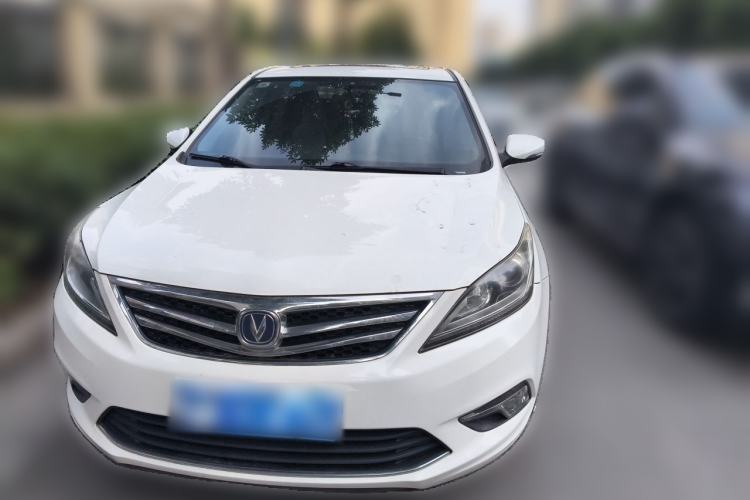 Used CHANGAN Eado 2016 1.6L Manual Fashion Edition Front