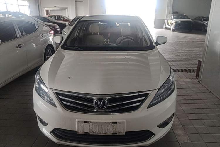 Used CHANGAN Eado 2016 1.6L Manual Fashion Edition Front
