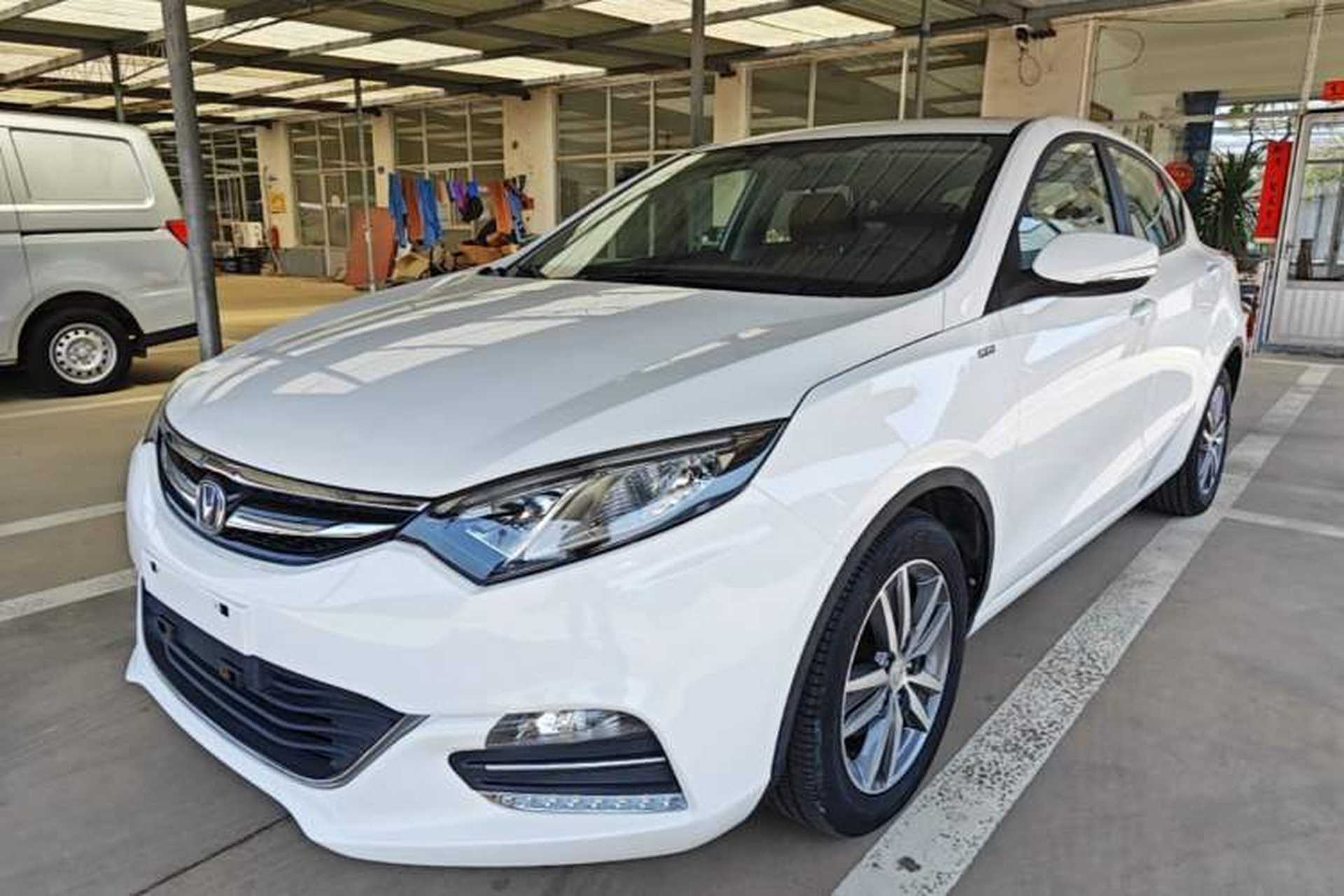 Used CHANGAN Eado 2016 1.6L GDI Automatic Cool Edition Front Left 45 Deg