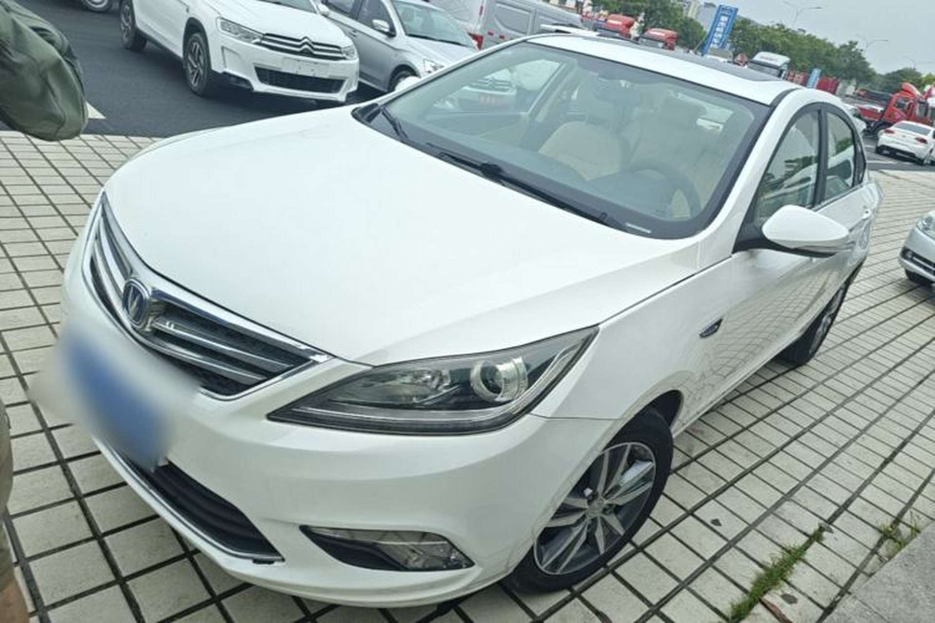 Used CHANGAN Eado 2016 1.6L Manual Fashion Edition Front Left 45 Deg