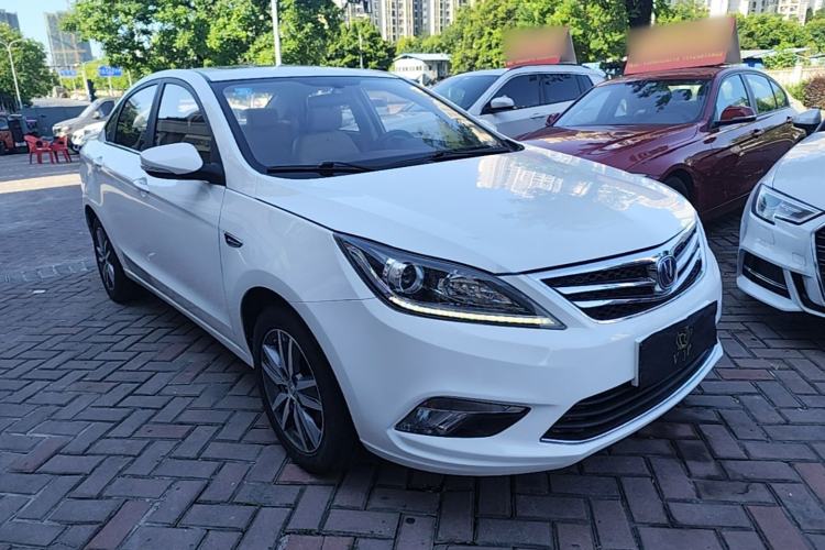 Used CHANGAN Eado 2016 1.6L Manual Fashion Edition Front Right 45 Deg