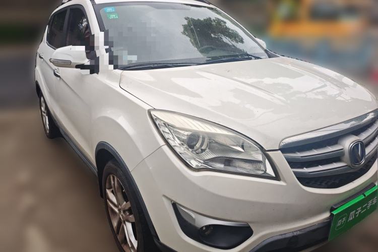 Used CHANGAN Eado 2016 1.6L Manual CarHome Custom Edition China IV Standard Front Right 45 Deg