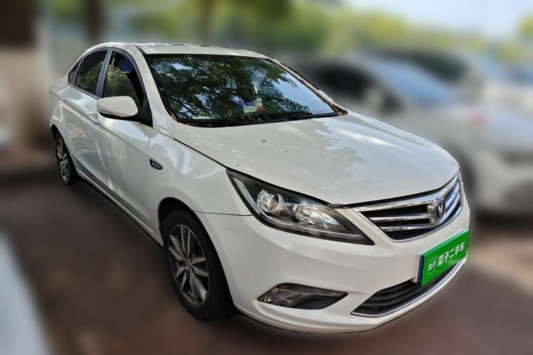 Used CHANGAN Eado 2016 1.6L Manual Fashion Edition Front Right 45 Deg