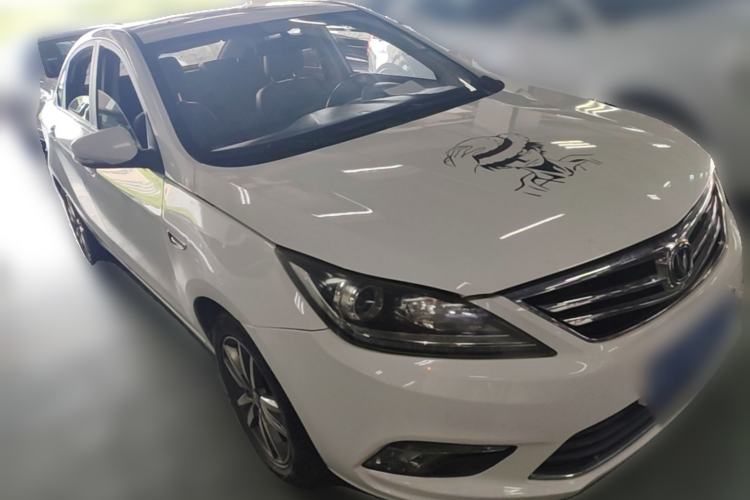 Used CHANGAN Eado 2016 1.6L Manual Fashion Edition Front Right 45 Deg