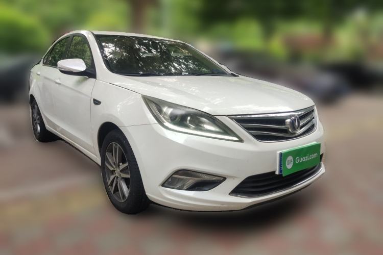 Used CHANGAN Eado 2016 1.6L Manual Fashion Edition Front Right 45 Deg