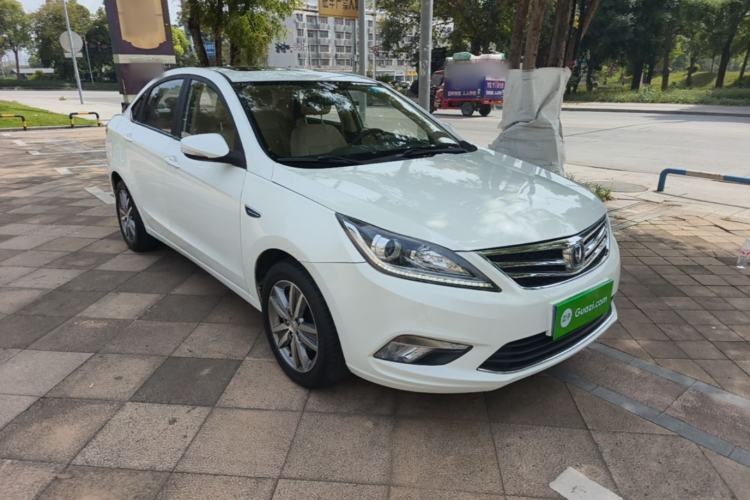 Used CHANGAN Eado 2016 1.6L Manual Fashion Edition Front Right 45 Deg