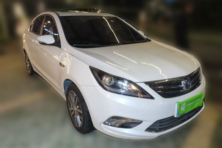 Used CHANGAN Eado 2016 1.6L Manual Fashion Edition Front Right 45 Deg