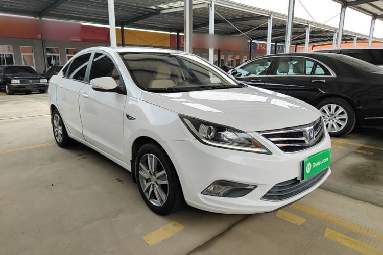 Used CHANGAN Eado 2016 1.6L Manual Fashion Edition Front Right 45 Deg