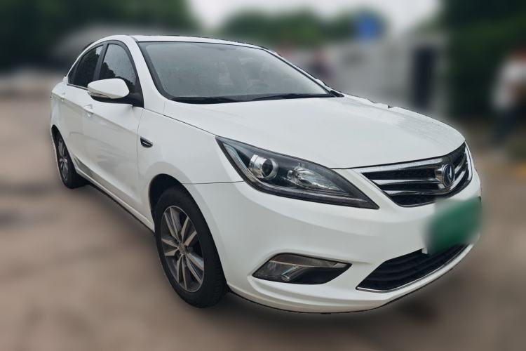 Used CHANGAN Eado 2016 1.6L Manual Fashion Edition Front Right 45 Deg