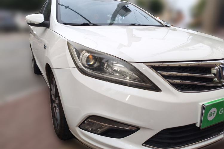 Used CHANGAN Eado 2016 1.6L Manual Fashion Edition Front Right 45 Deg