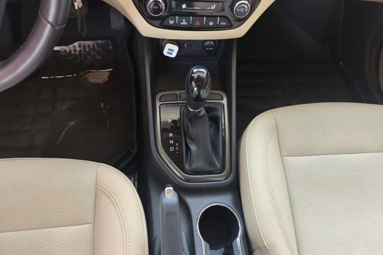 Used CHANGAN Eado 2016 1.6L Automatic Trend Model Gear Lever