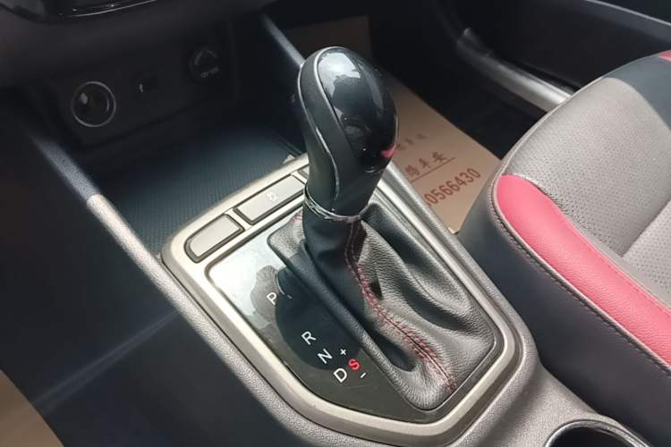 Used CHANGAN Eado 2016 1.6L Automatic Junku Model Gear Lever