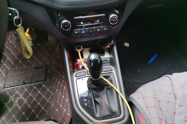 Used CHANGAN Eado 2016 1.6L Automatic Junku Model Gear Lever