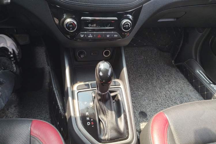 Used CHANGAN Eado 2016 1.6L Automatic Junku Model Gear Lever