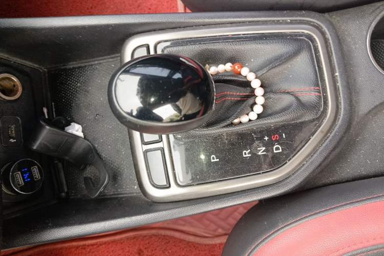 Used CHANGAN Eado 2016 1.6L Automatic Junku Model Gear Lever