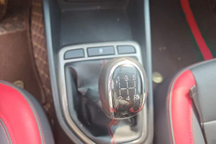 Used CHANGAN Eado 2016 1.6L Manual Junku Model Gear Lever