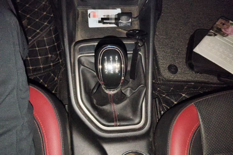 Used CHANGAN Eado 2016 1.6L Manual Junku Model Gear Lever