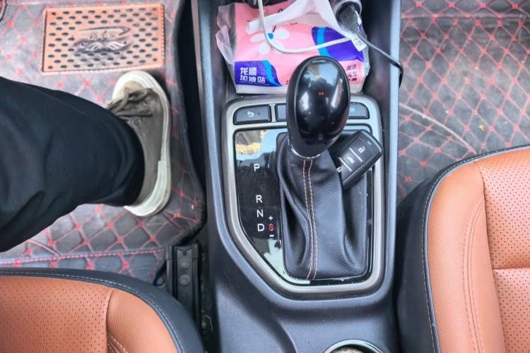 Used CHANGAN Eado 2016 1.6L GDI Automatic Jingling Model Gear Lever