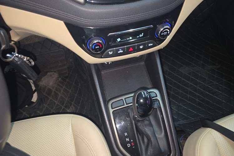 Used CHANGAN Eado 2016 1.6L Automatic Trend Model Gear Lever