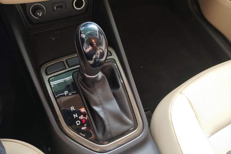 Used CHANGAN Eado 2016 1.6L Automatic Trend Model Gear Lever
