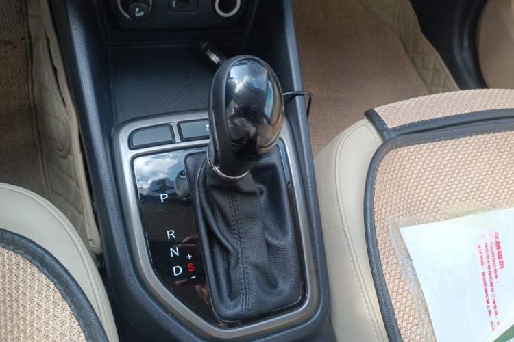Used CHANGAN Eado 2016 1.6L Automatic Trend Model Gear Lever