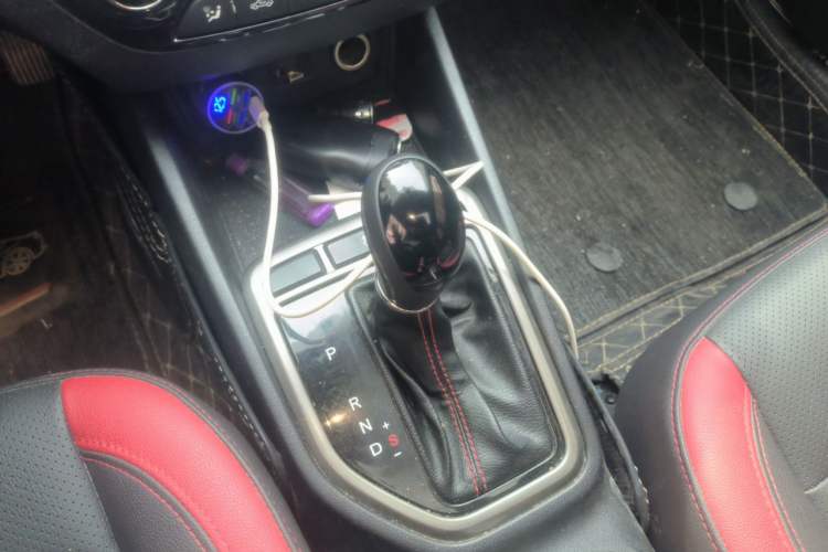 Used CHANGAN Eado 2016 1.6L Automatic Junku Model Gear Lever