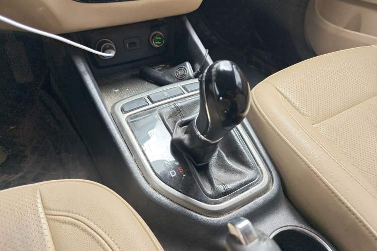 Used CHANGAN Eado 2016 1.6L Automatic Trend Model Gear Lever