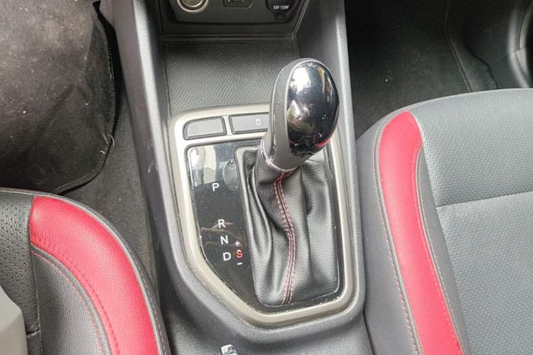 Used CHANGAN Eado 2016 1.6L Automatic Junku Model Gear Lever