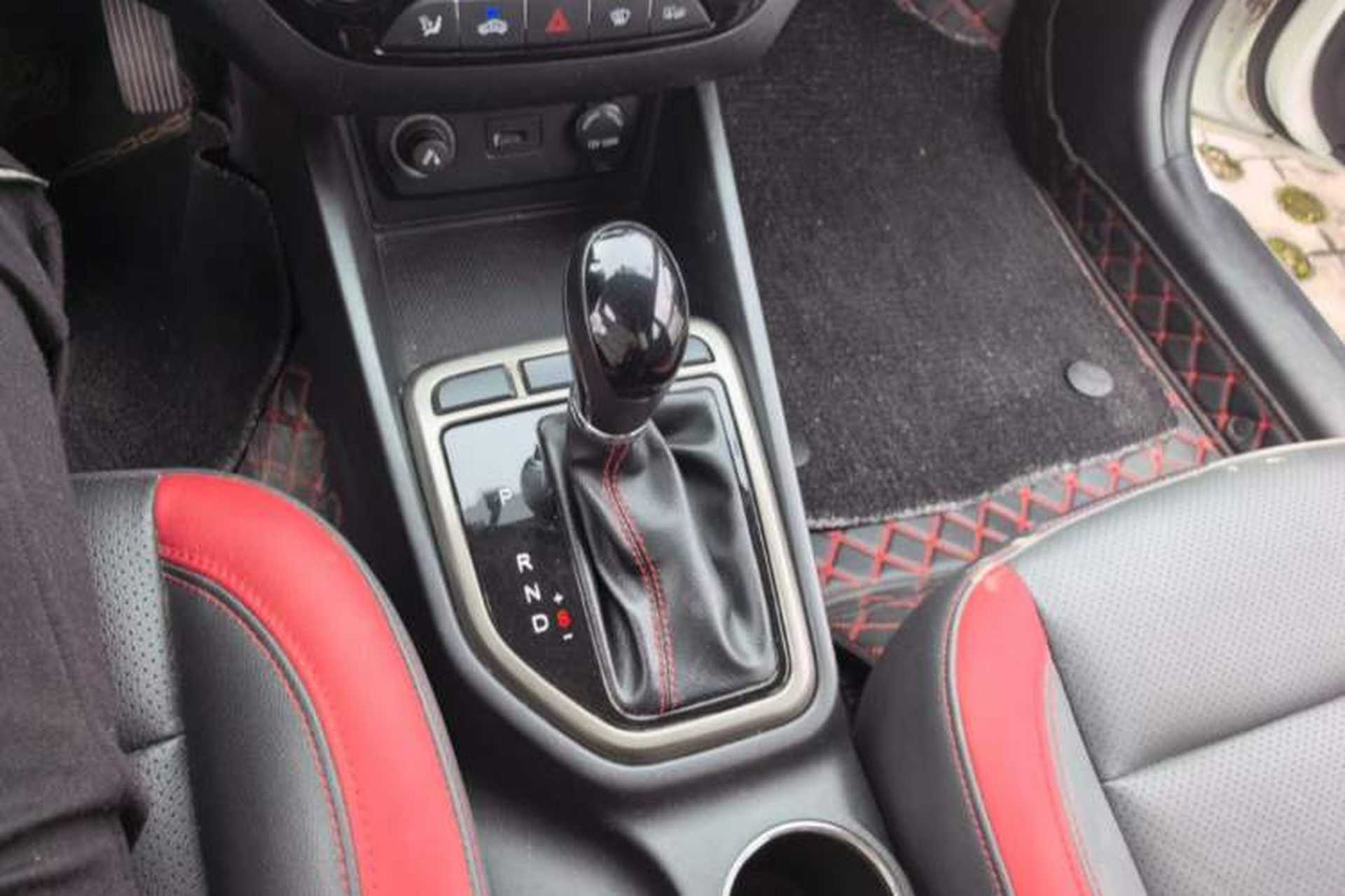 Used CHANGAN Eado 2016 1.6L Automatic Junku Model Gear Lever