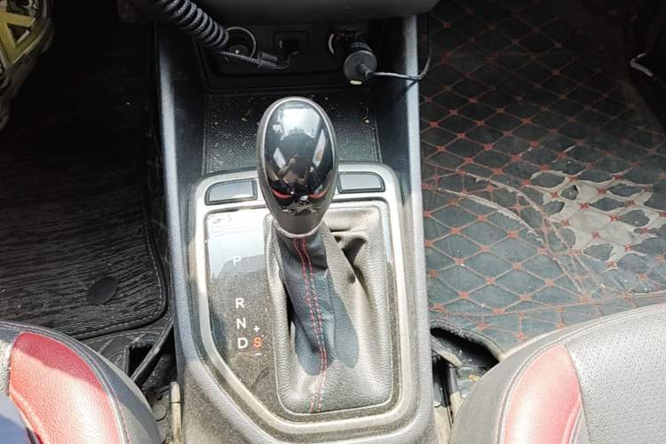 Used CHANGAN Eado 2016 1.6L Automatic Junku Model Gear Lever
